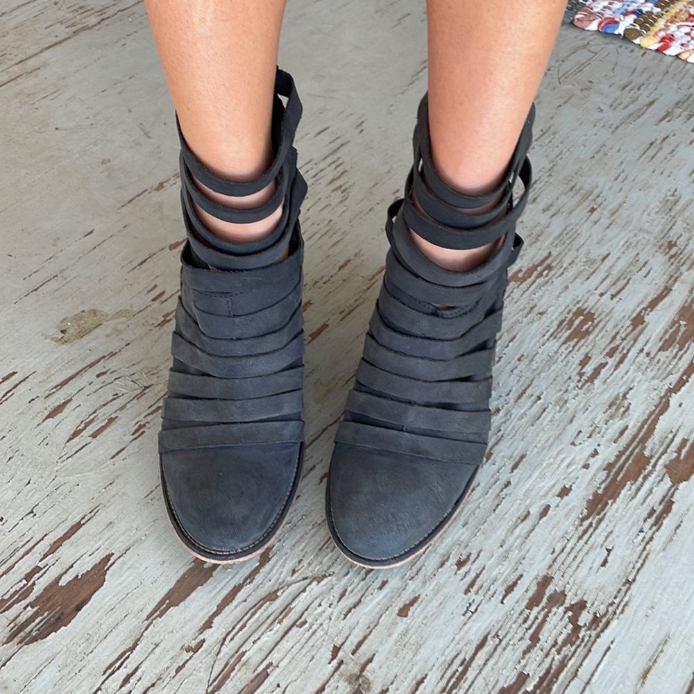 Free people boots - Picture 2 of 8